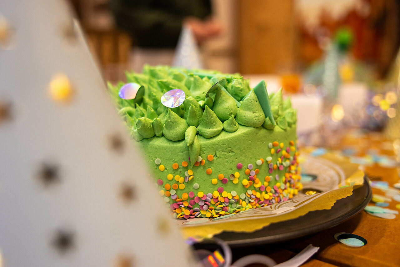 Köstlich: Die Fips-Geburtstagstorte! Kindergeburtstag im Elldus Resort mit großer Fips Torte