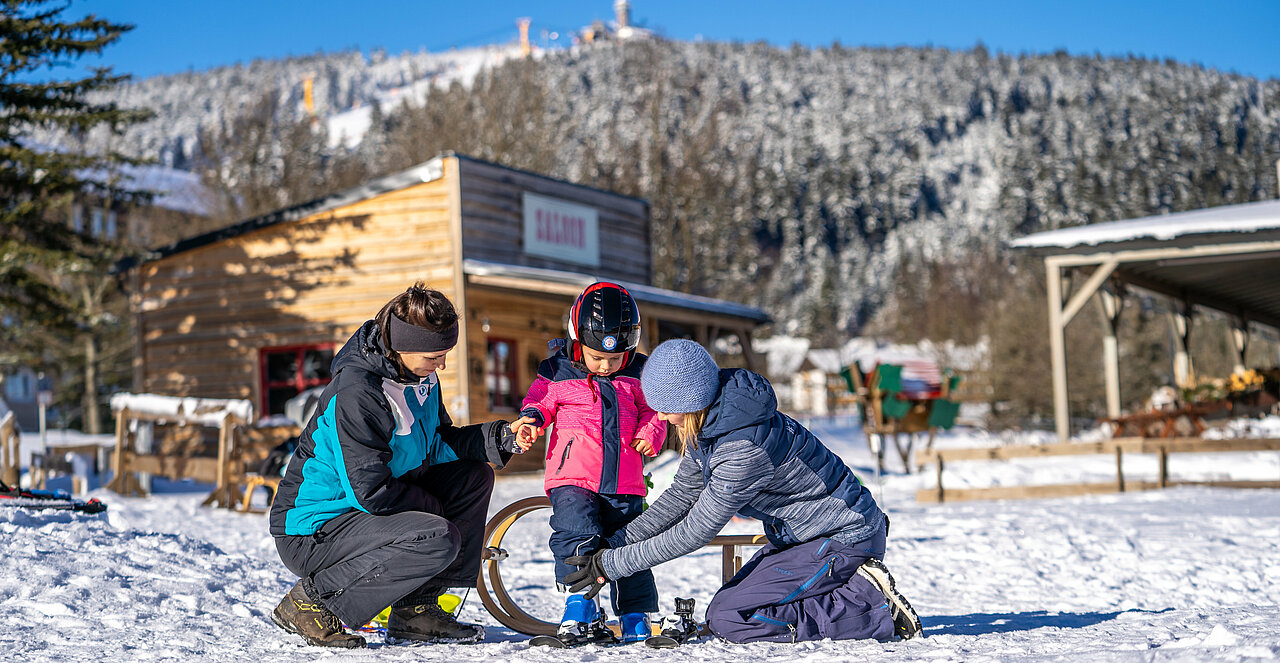 Bambini Ski Kindergarten im Elldus Resort Bambini Ski Kindergarten im Elldus Resort
